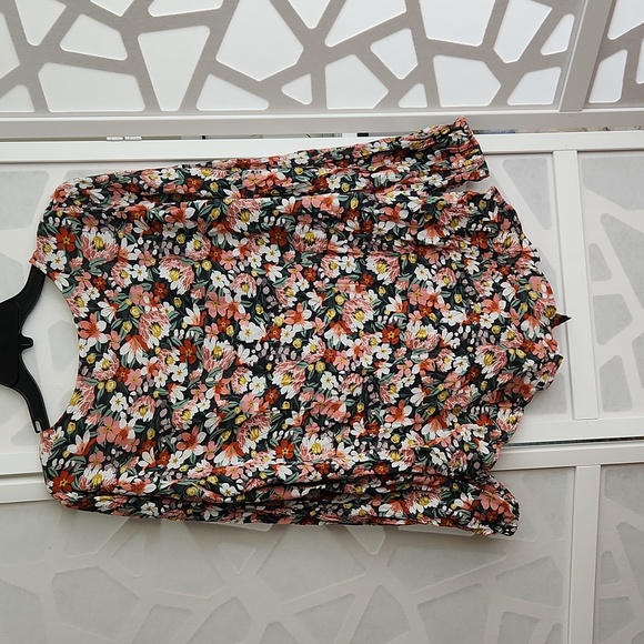 Loft floral blouse,size M, - Picture 6 of 6